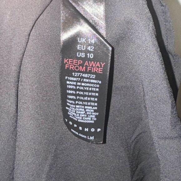 Topshop Size 10 ruffle v neck mini dress in tiger print Black and White - Picture 7 of 9